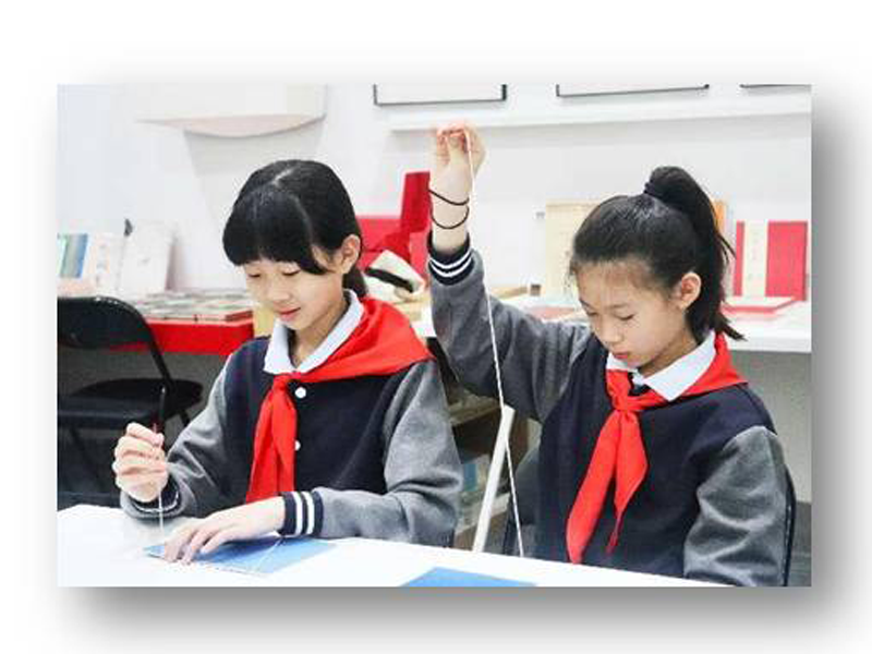 3研学活动-手工穿线本.png